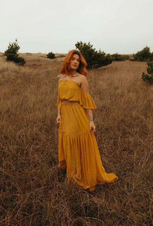 RETIRED RENTAL - Noell (two-piece)